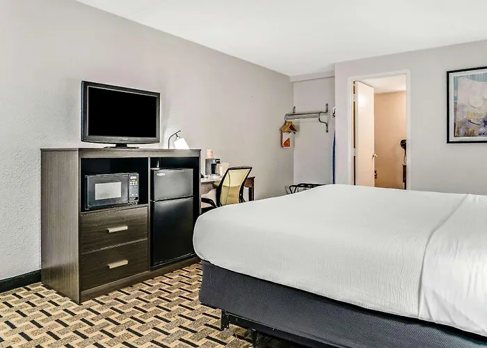 Quality Inn Detroit Downtown